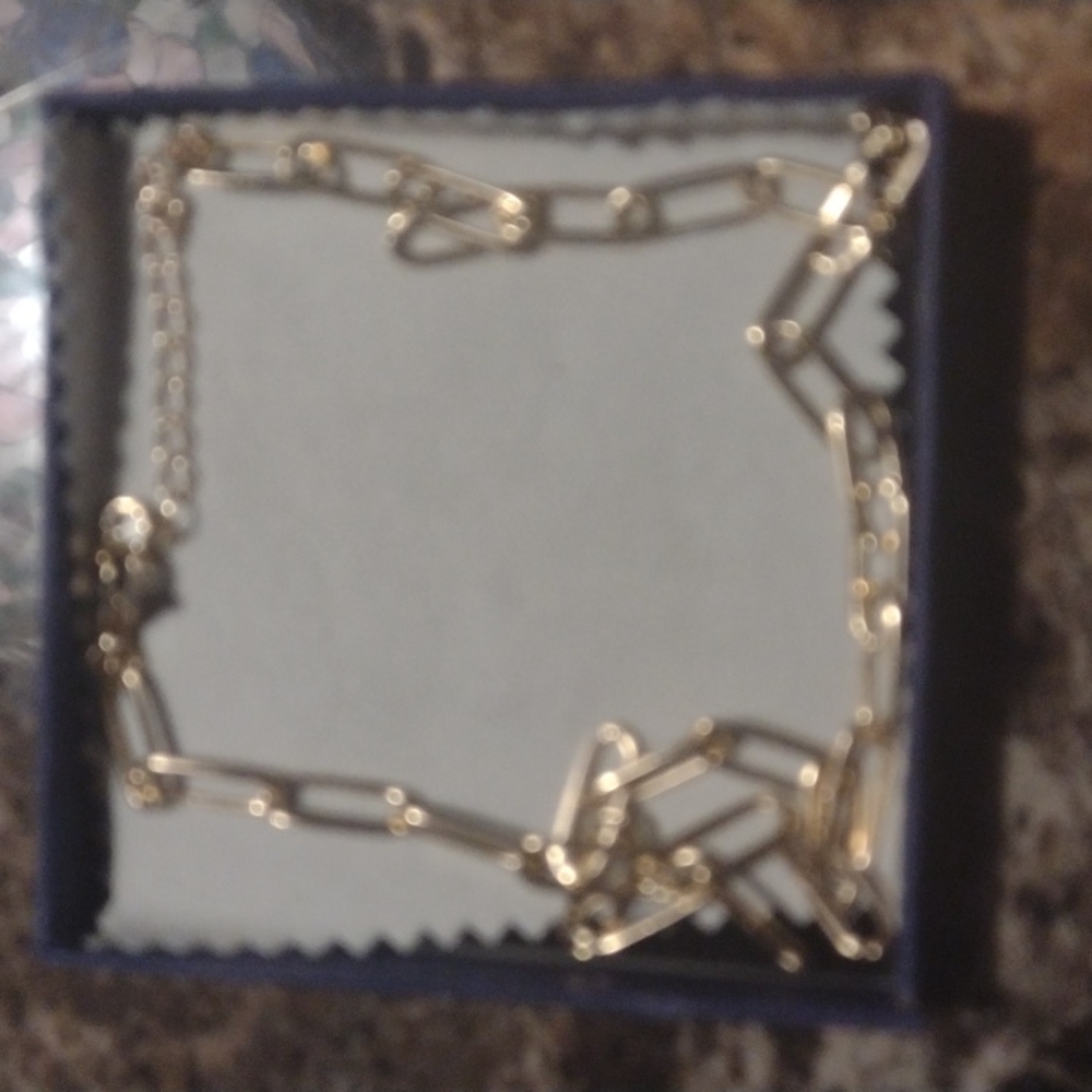 Necklaces - Picture 3 of 4